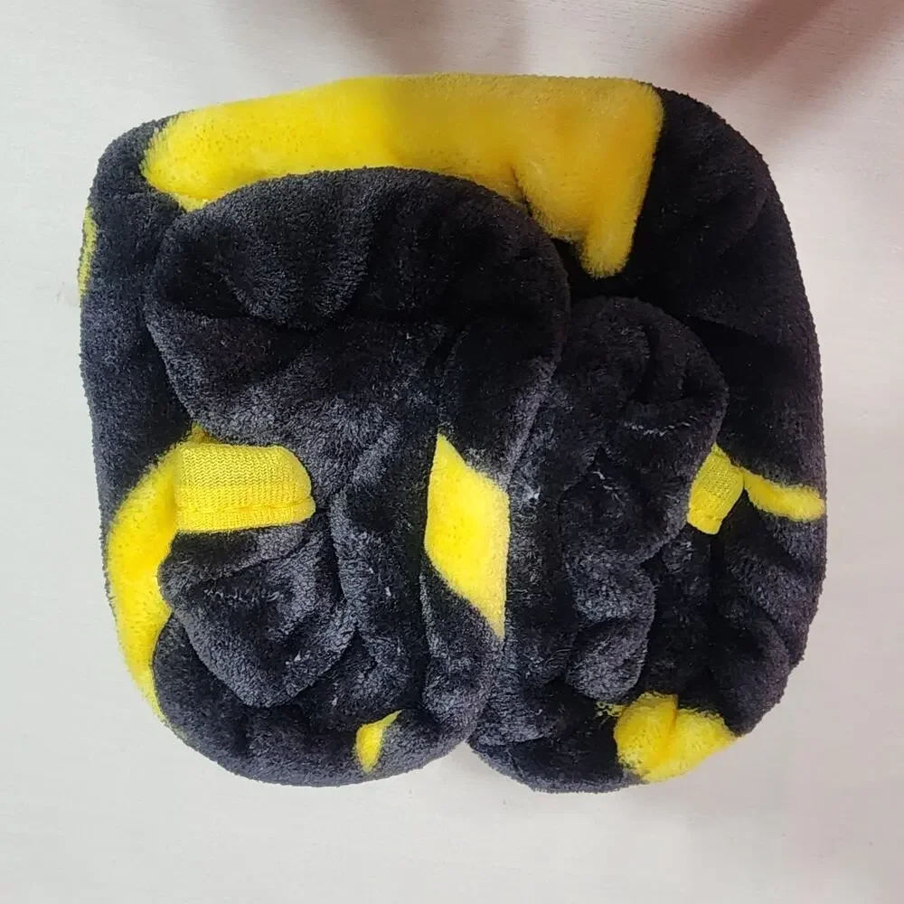 Iowa Hawkeyes throws blanket 60'' x 50'' decorative binding edge